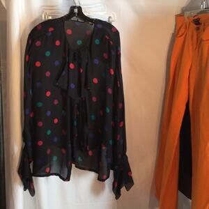 Dramatic 💯silk black polka top with ruffles